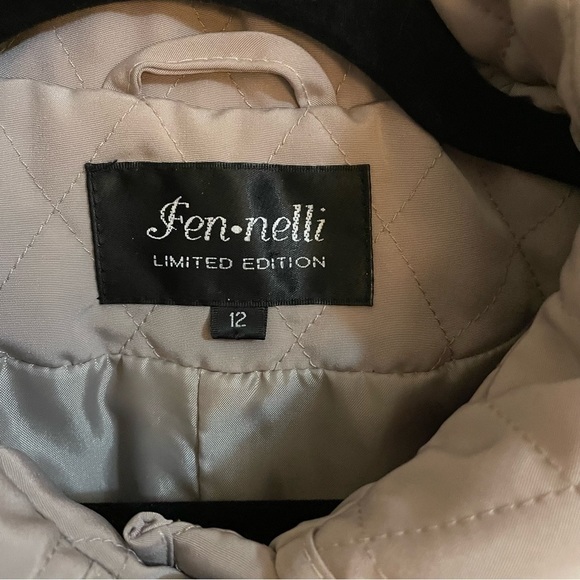 Fen-nelli limited edition quilted beige clasp button closure jacket. - Picture 3 of 10